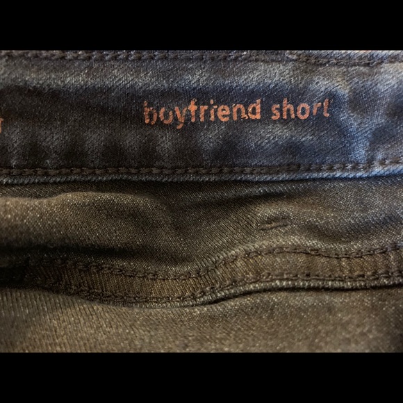 Vera Wang Denim Shorts - Picture 4 of 4